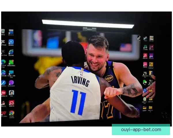 詹姆斯复出后全力适应东契奇里夫斯打造新型核心组合