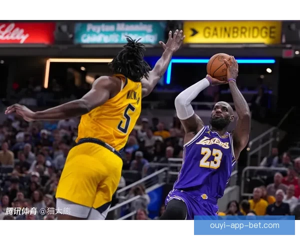 数据帝狂飙53分追平哈登詹姆斯创造NBA历史新纪录